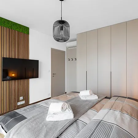 Eurovea Tower - Luke Danube 25 Pressburg