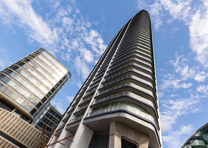 Eurovea Tower - Luke Danube 25 アパート