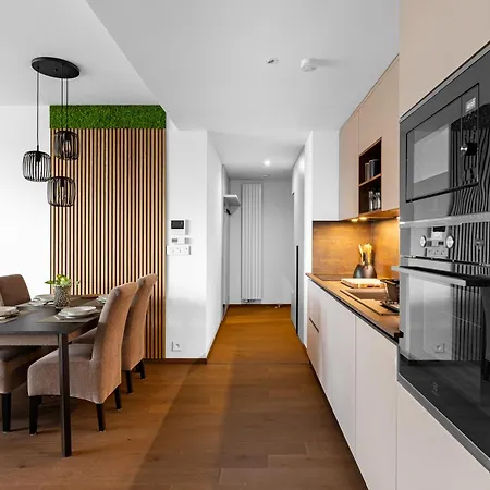 Eurovea Tower - Luke Danube 25 Apartamento *