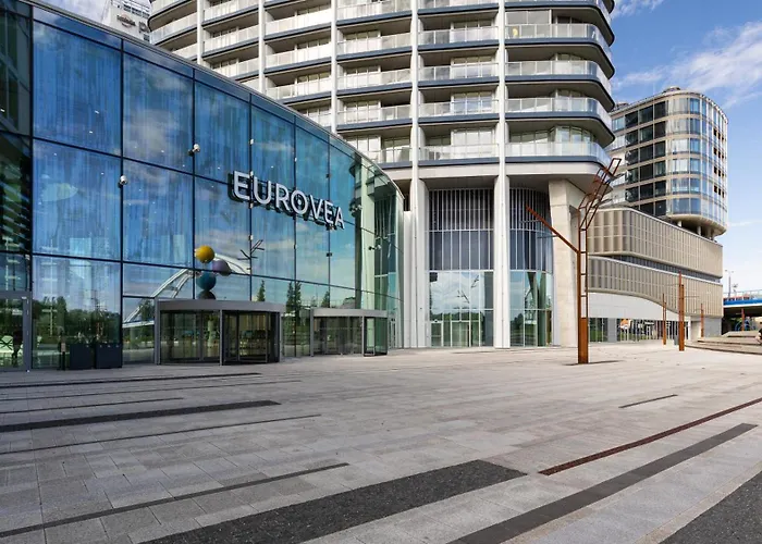 דירה Eurovea Tower - Luke Danube 25 ברטיסלאבה