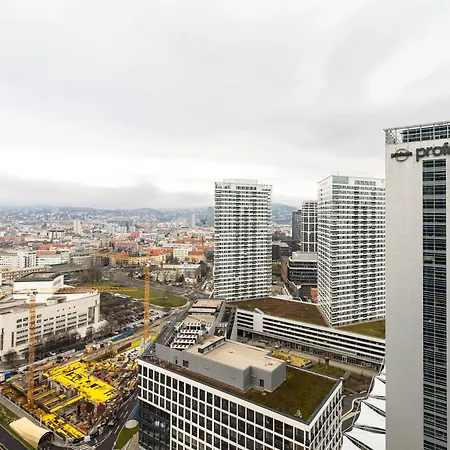Lägenhet Eurovea Tower - Luke Danube 25 *